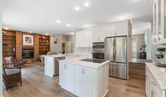 3124 Greenwood Rd, Ames, IA 50014