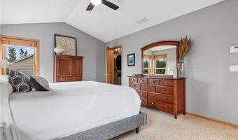 13954 Flagstaff Ct, Apple Valley, MN 55124