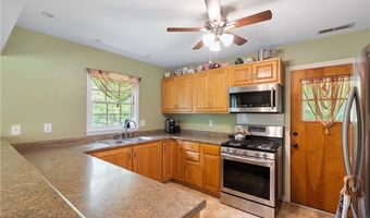 621 Bethesda Ave, Aberdeen, NC 28315