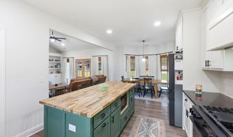 410 Miracle Ct, Andrews, SC 29510