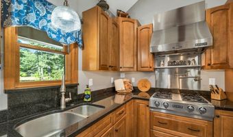 212 Wentworth Rd, Brookfield, NH 03872