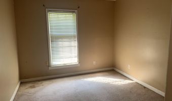 1701 Woodview Cir, Amory, MS 38821