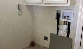 15 W Concord Brg, Big Water, UT 84741