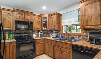 22783 Lawrence 1210, Aurora, MO 65605