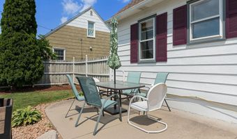 302 16th St SE, Austin, MN 55912