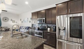 168 SUMMERSHORE Dr, Auburndale, FL 33823