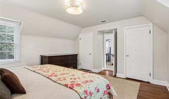 227 Overwood Rd, Akron, OH 44313