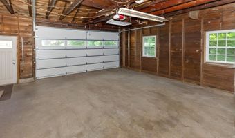234 Airline Rd, Clinton, CT 06413