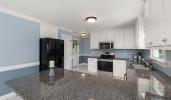 213 Windsor Dr, Angier, NC 27501