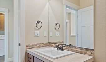 12708 ASPENWOOD Ln, Oregon City, OR 97045