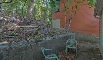 31 First St, Athens, OH 45701