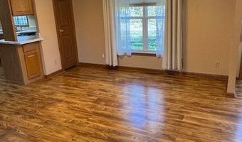 9 Valley Rd, Douglas, WY 82633