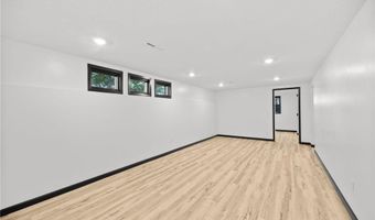 1612 2nd Ave, Anoka, MN 55303