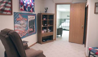 729 S 16th St, Bismarck, ND 58504