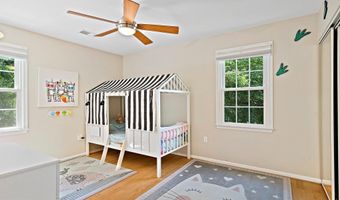 9220 BURNETTA Dr, Annandale, VA 22003