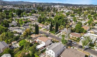 5730 Newcastle Ave, Encino, CA 91316