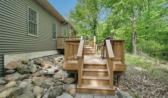 5257 Brookshire Dr, Almont, MI 48003