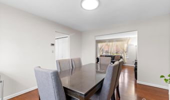 52 Westside Ave, Avenel, NJ 07001