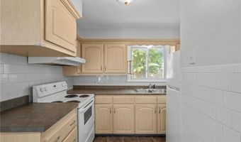 9 Gardner Ave, Cranston, RI 02910