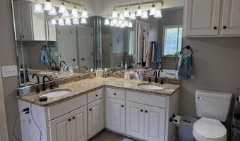 185 Apple Blossom Dr, Brandon, MS 39047
