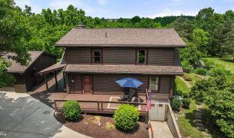 5152 Briar Ridge Dr, Aurora, IN 47001
