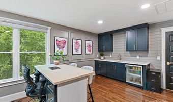 1716 Bay St, Charlotte, NC 28204