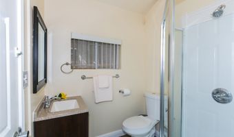 3741 Harding Ave, Honolulu, HI 96816