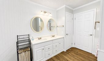 6111 Ruben Ln, Albany, GA 31705