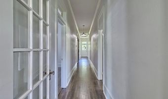 322 Saluda Ave, Batesburg, SC 29006
