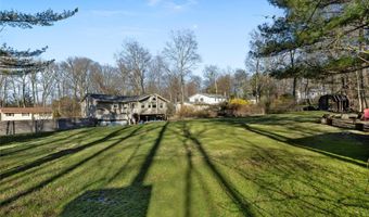 3 Bell Ct, Airmont, NY 10901