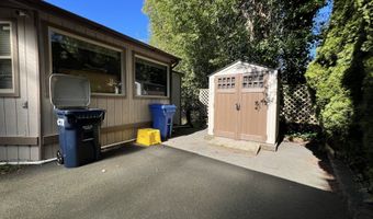 97967 HALLWAY Rd, Brookings, OR 97415