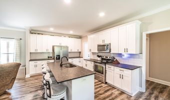 619 Crestman Dr, Arab, AL 35016