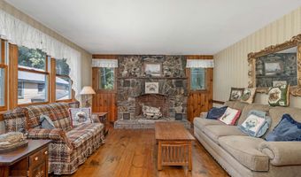 7 Roberts Cove Rd, Alton, NH 03809