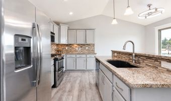 2013 NW Woodland Ct, Ankeny, IA 50023