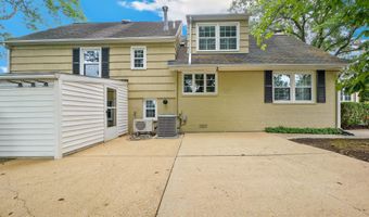 8524 DOTER Dr, Alexandria, VA 22308