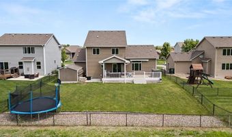1444 Marina Cove Dr, Polk City, IA 50226