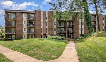 75 S REYNOLDS St 411, Alexandria, VA 22304