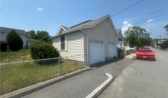105 Winter St, Lincoln, RI 02838