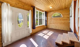 840 Harmony Ln, Ashland, OR 97520