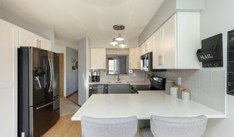 806 SE Kensington Rd, Ankeny, IA 50021