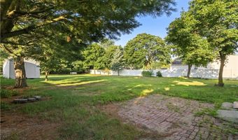 280 Long St, Warwick, RI 02886