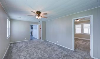 1320 N 9th St, Arkansas City, KS 67005