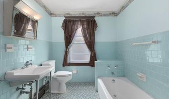 101 Anthony St, East Providence, RI 02914