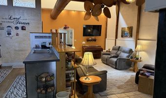 117 W Main St, Ash Grove, MO 65604
