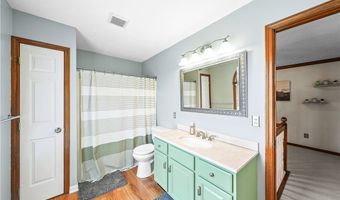 350 Aspen Ct, Aurora, OH 44202