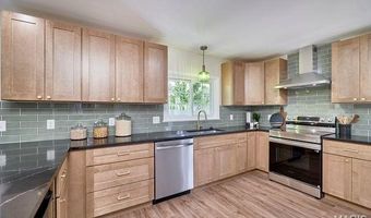 413 Claymont Dr, Ballwin, MO 63011
