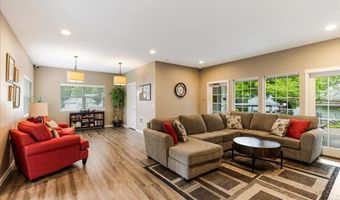10660 SW DAVIES Rd 36, Beaverton, OR 97008
