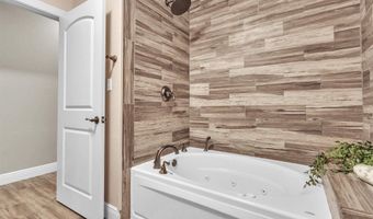 5406 Steele Rd, Baker, FL 32531