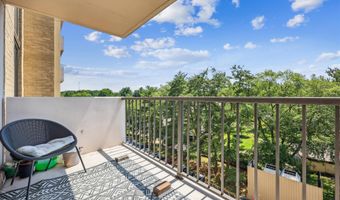 7420 WESTLAKE Ter 801, Bethesda, MD 20817