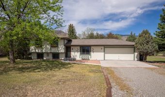 2305 Tresler Ave, Cody, WY 82414